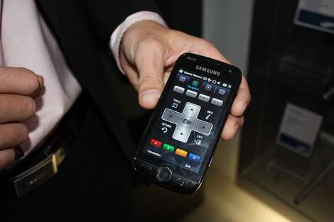 Click to enlarge Samsung remote with Samsung phone