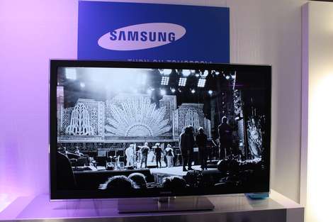 Click to enlarge Samsung plasma 7000 series, 3DTV