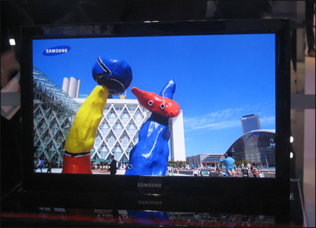 Press to view larger picture Samsung OLED