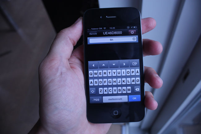 Samsung’s iPhone App has a keyboard for searching through YouTube and Netflix